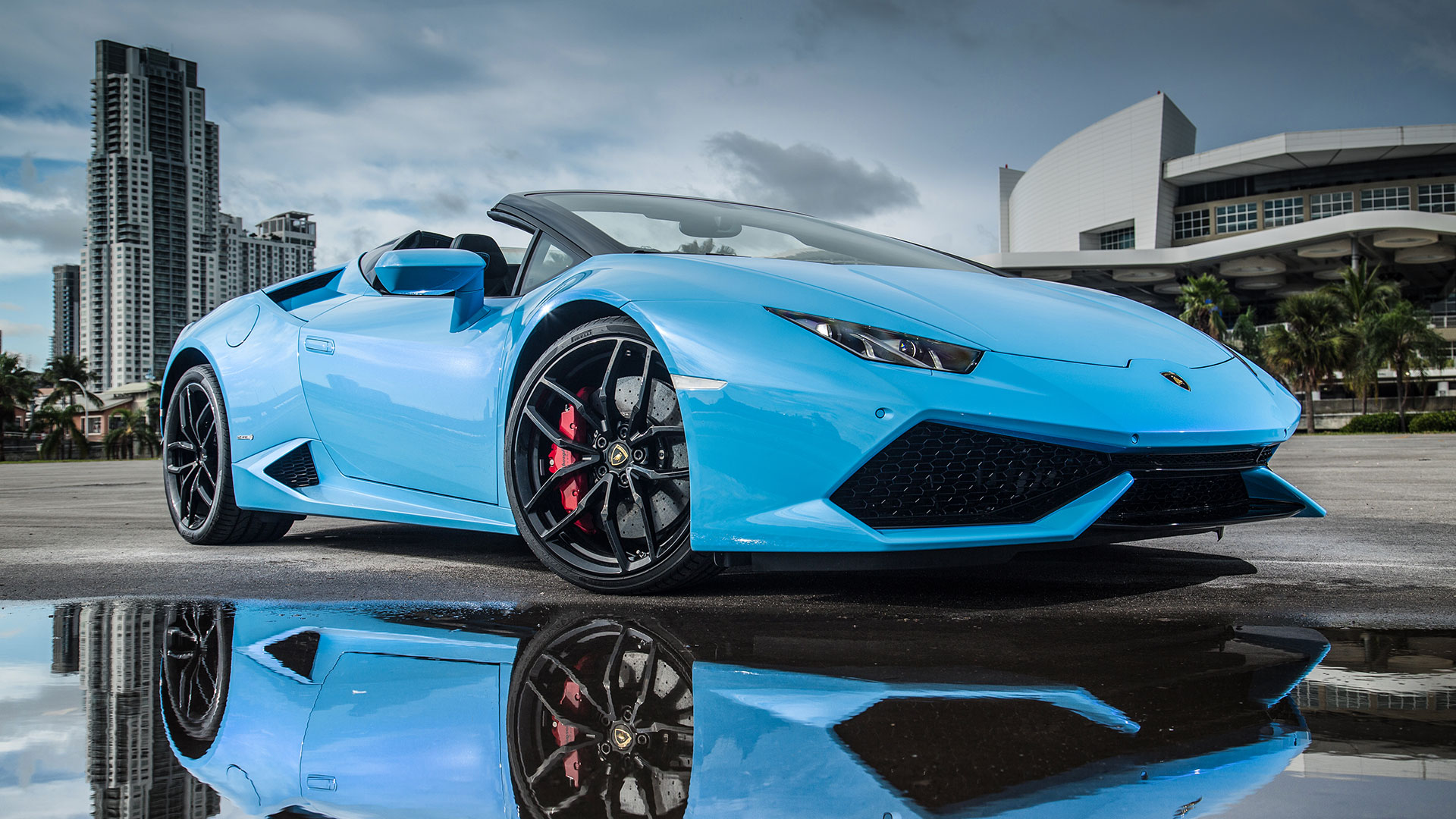 Lamborghini Huracán Spyder: 2017 Car of the Year - TechGenez