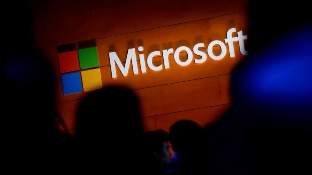 White House warns of 'active threat' from Microsoft email hackers