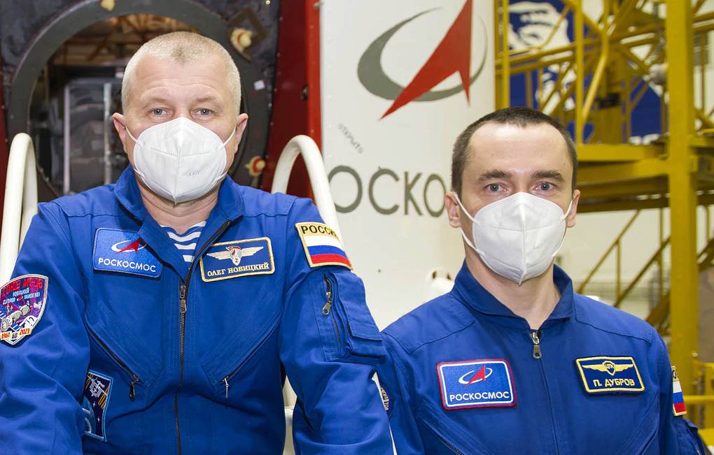 Russian Cosmonauts Go On First Spacewalk In 2021 Techgenez