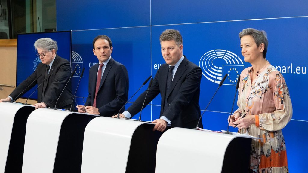 EU Commissioners Margrethe Vestager and Thierry Breton were responsible for the original draft of the legislation. - Copyright Alexis HAULOT/ European Union 2022 - Source : EP