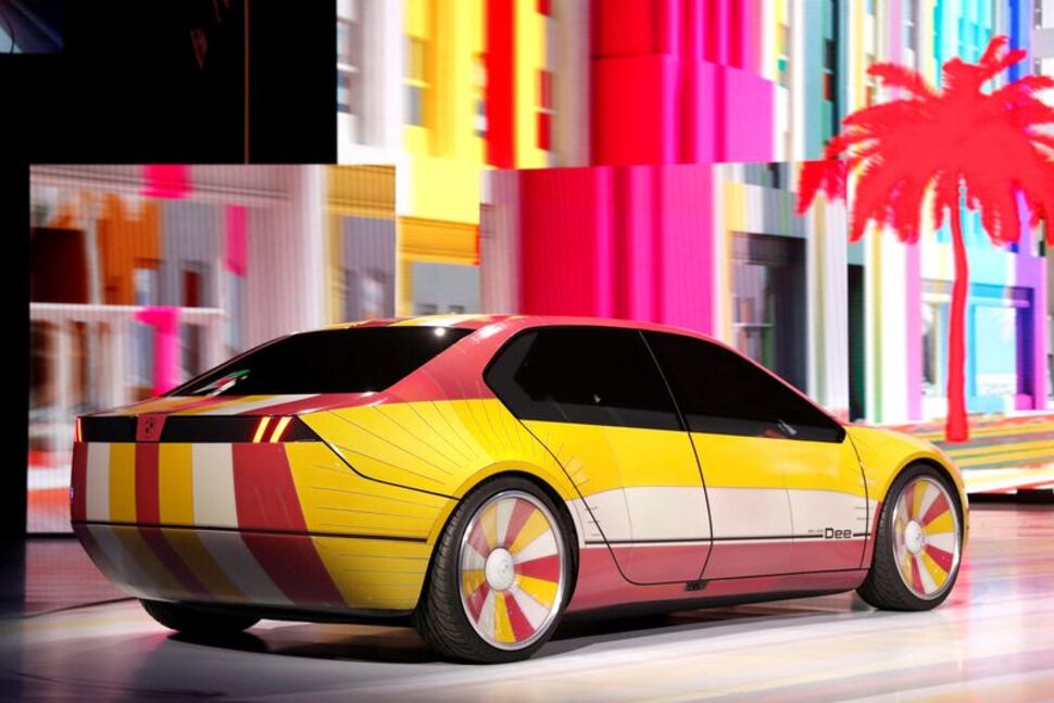 BMW teases a talking vehicle with chameleon-like color changes