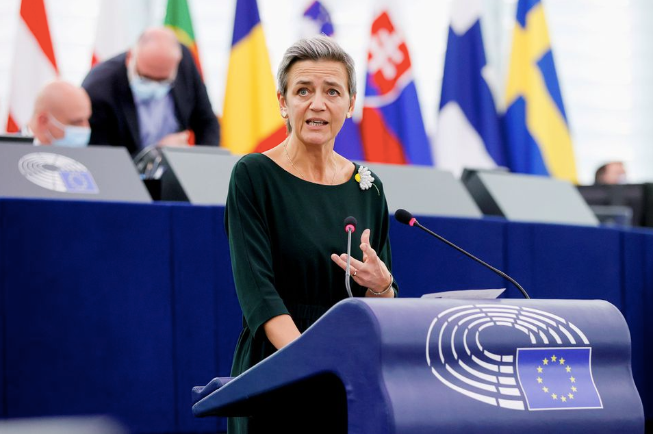 European Commission's executive Vice President Margrethe Vestager delivers a speech at the European Parliament in Strasbourg. - Ronald Wittek/Pool via REUTERS