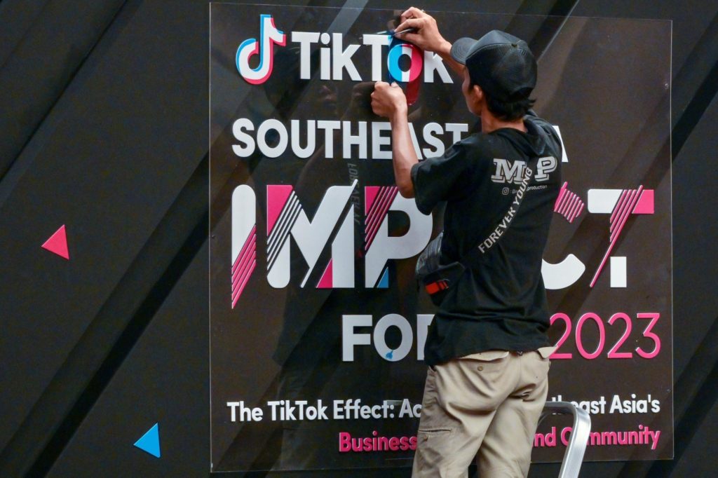 TikTok Suspends Online Shopping Service in Indonesia to Comply with New Regulations