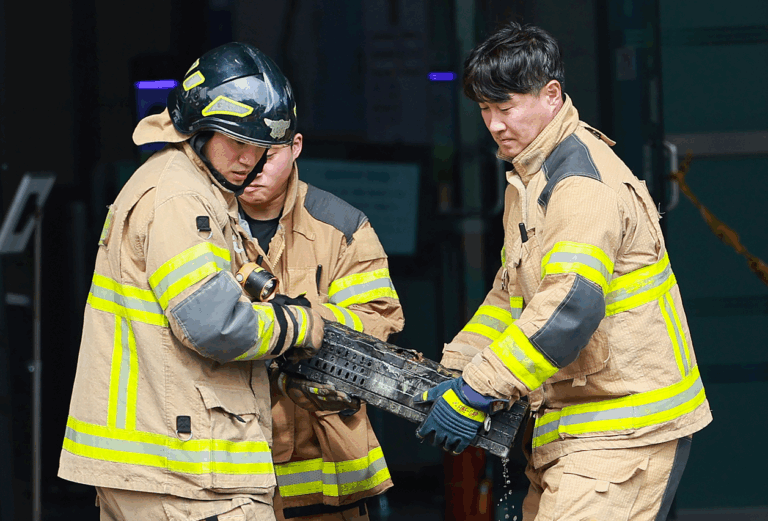 fire at the South Korea National Information Resources Service in Daejeon - (Yonhap)